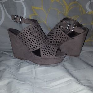 Madden Girl wedges